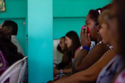 cuba-iglesia-people-8